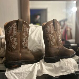 size 6 and a half women's cowgirl boots